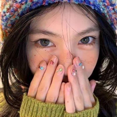 她来自代码深处