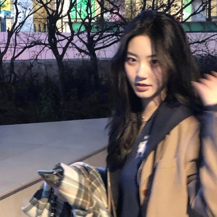 我八岁，镇压万邪